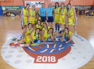 Las lasalianas plantaron cara al conjunto cántabro