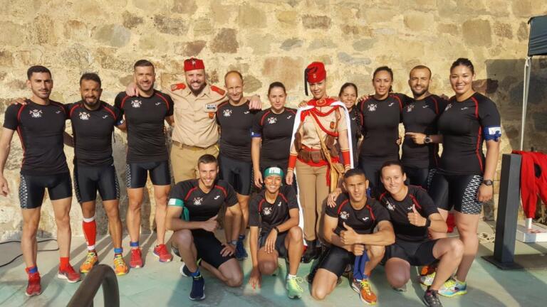 La representantes de Regulares de Melilla en el 'Desafío de Los 300' de Ceuta, donde los deportistas han tenido que recorrer 12 kilómetros y superar 29 obstáculos