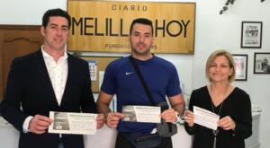 Las tres manos inocentes que sacaron los cupones agraciados: Manuel García Truzman, Mónica Cardenal y Mohamed Haddu