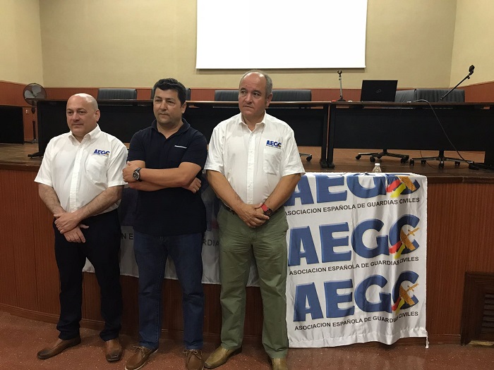La Junta Directiva Nacional de AEGC ha venido a Melilla para estudiar el problema en la valla