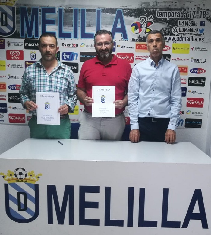 La U.D. Melila y el C.F. Rusadir Melilla firmaron ayer el acuerdo de filialidad