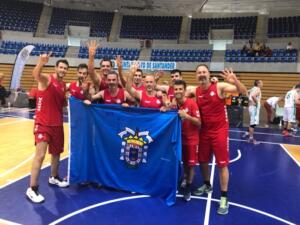Integrantes del equipo del Club Marítimo