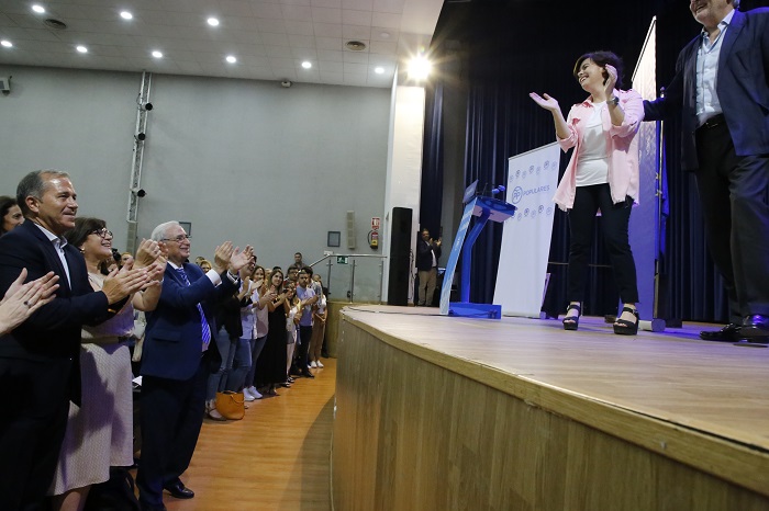Santamaría es la primera candidata a la Presidencia del PP que visita Melilla