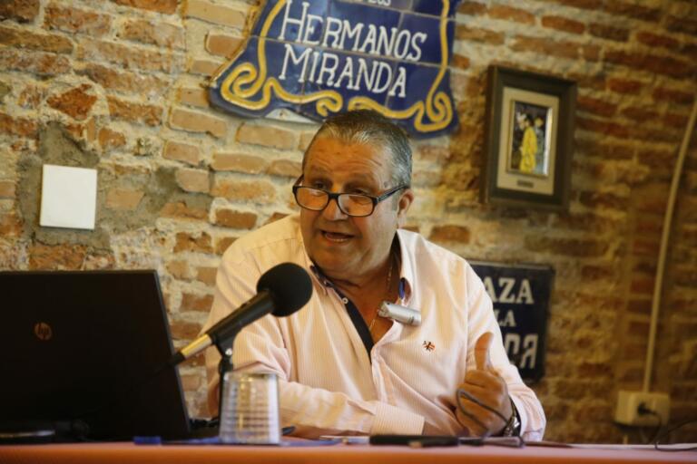 La conferencia fue ofrecida por Jesús Romero Cuenca