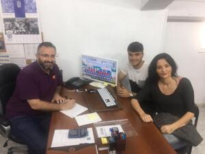 El nuevo guardameta unionista firmó ayer miércoles su nuevo contrato con la U.D. Melilla