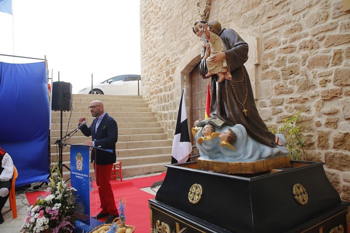 Este año el pregón lo realizó el melillense Pedro Pomares donde habló del patrón de Ceuta, San Antonio de Padua, de Ceuta y del amor que siente por la Ciudad
