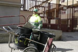 Esta madrugada ha entrado en vigor el nuevo contrato, que cambia de empresa al haber sido adjudicado a Valoriza