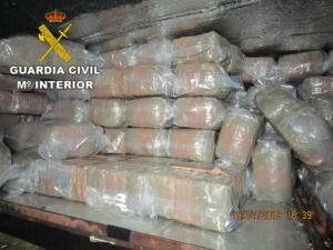 Los perros detectores de drogas advirtieron del hachís