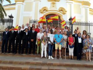 Un grupo de 30 personas de las Casas Regionales de Melilla ha estado de visita en la Mezquita del Toreo