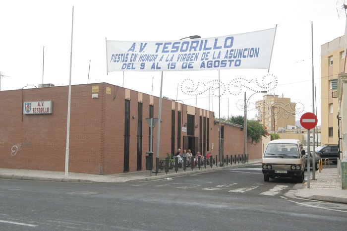 La sede definitiva se encuentra en la calle Regimiento de Málaga