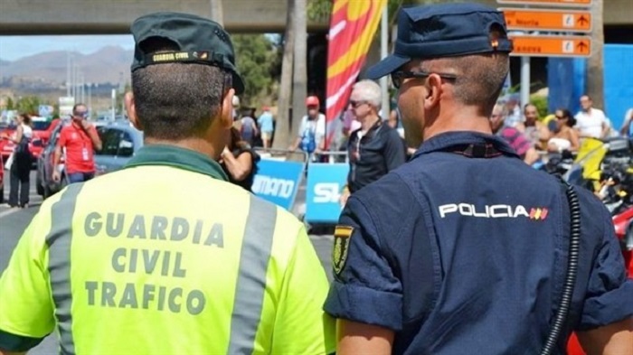 Policías y guardias civiles pasarán a cobrar, de media, 202 y 260 euros más al mes, respectivamente