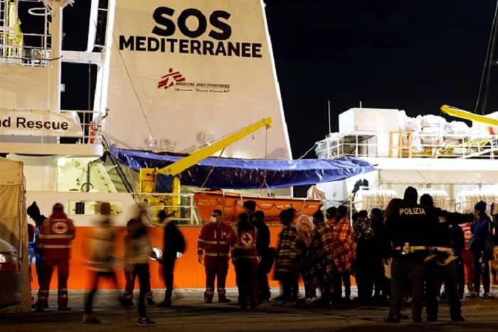 El PSOE lleva semanas dando bandazos en política migratoria