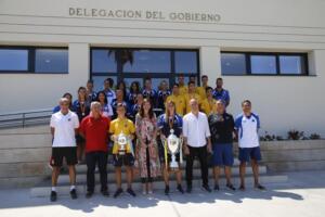 Foto de familia de los asistentes ayer a la recepción ofrecida por la Delegación del Gobierno