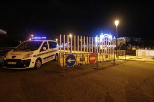 Se instalarán más barreras New Jersey para impedir el acceso de coches al recinto