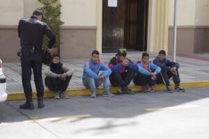 Ventura apuntó que “una gran parte” de los MENA no atienden a normas ni a límites sociales “y deciden vivir en las calles, mendigando y llevando a cabo conductas delictivas”