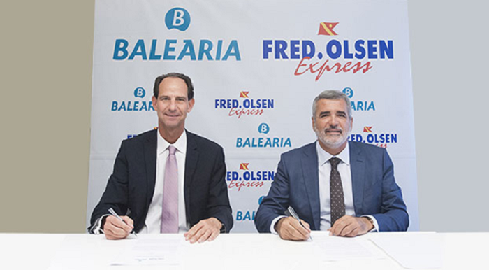 Los responsables de Baleària y Fred.Olsen Express firman el acuerdo para el nuevo proyecto de CBS