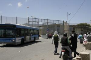 La delegada del Gobierno señaló que esta medida va encaminada a mejorar la conectividad entre Melilla y su entorno