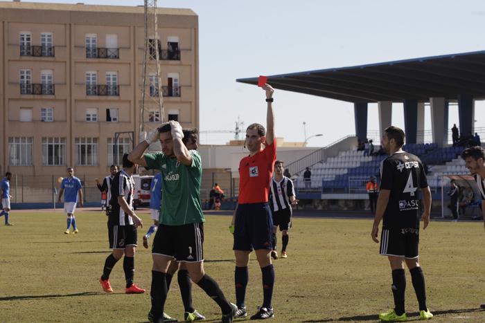 El colegiado jiennese estuvo en Melilla la temporada 2014-15 para dirigir el choque U.D. Melilla-Balompédica Linense