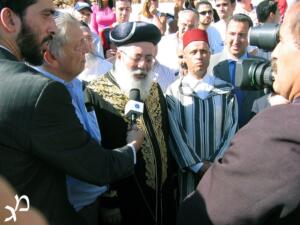 Gran Rabino con autoridades marroquies