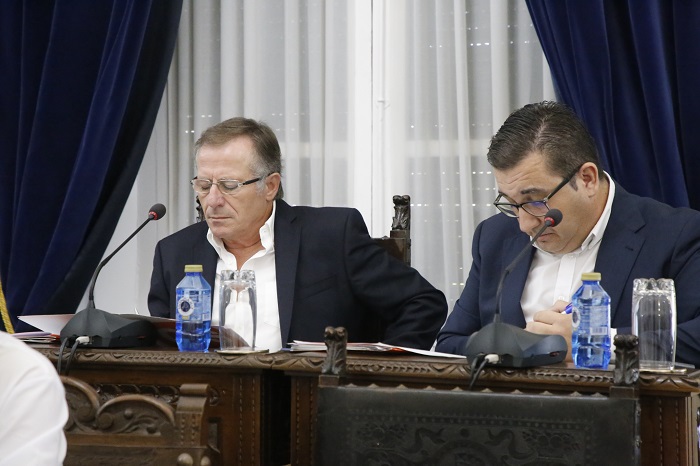 Luis Escobar pidió la dimisión de Daniel Ventura por considerarlo “un peligro para la Consejería de Bienestar Social, para el Gobierno y para Melilla”