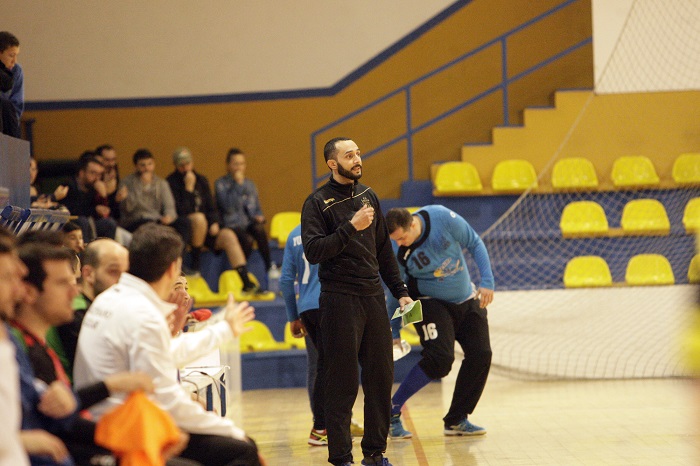 Faisal Salmi, entrenador del BM. Virgen de la Victoria de Melilla