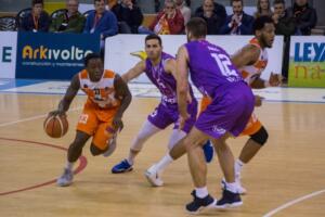 El Melilla Baloncesto cortó una racha de dos derrotas consecutivas