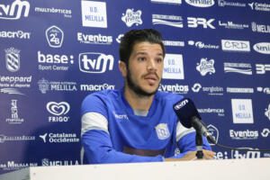 Paco Aguza jugador de la U.D. Melilla