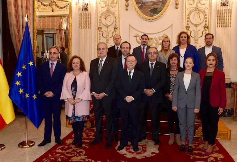 Los senadores populares fueron recibidos por el presidente de Ceuta