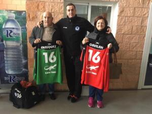 David Enríquez, portero del equipo melillense, jugó ayer en su tierra y lució dos equipaciones con los apellidos de su padre y de su madre