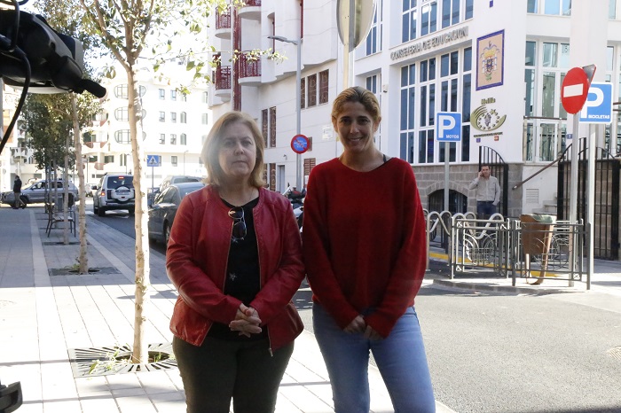 Gema Aguilar junto a María José Ruiz, secretaria de Organización de Podemos Melilla