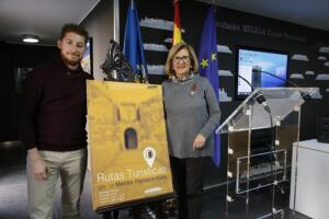 El historiador Carlos Rodríguez, que se encargará de las visitas y Maribel Pintos, presidenta de la Fundación