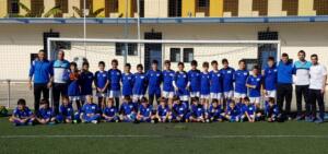 Foto de familia de los alumnos participantes con los monitores