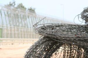 Pondrá otros sistemas que “preserven la seguridad de ahora” y “defiendan la frontera”