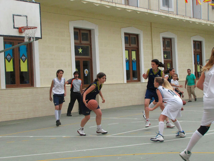 El club lasaliano es uno de los referentes en el baloncesto melillense