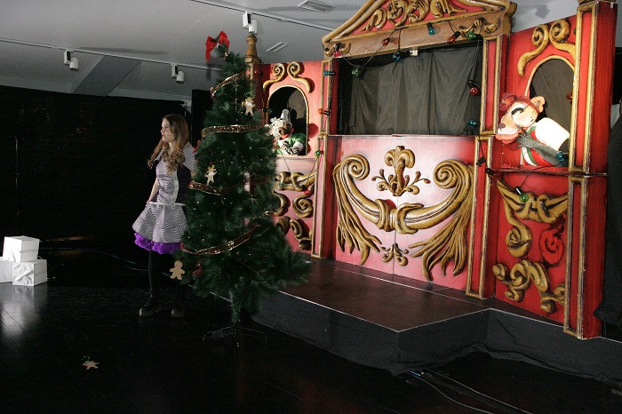 En imágenes, parte de la obra ‘¿Dónde está la Navidad?’ de la directora Alejandra Nogales en el Salón de Ensayos del Kursaal