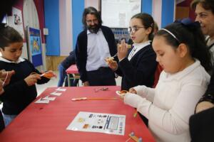 El director provincial de Educación visitó esta jornada en el día de ayer