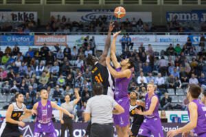 Imagen del encuentro de la primera vuelta, jugado en Lleida