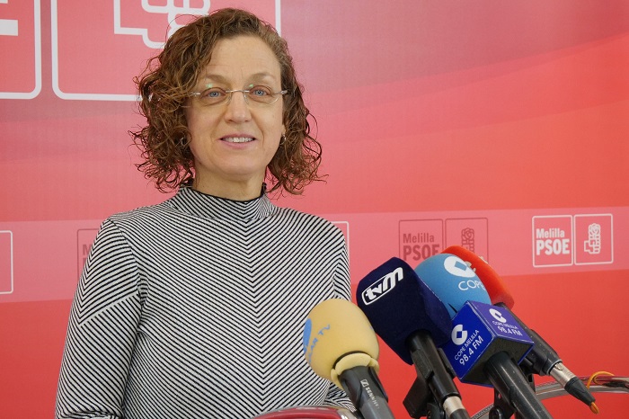 La secretaria general del PSOE de Melilla, Gloria Rojas, ayer en rueda de prensa