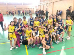 Equipos de La Salle de 3º y 4º de la categoría Peque Femenina