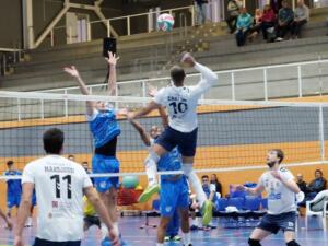 El Club Voleibol Melilla sorprendió al UBE L’Illa Grau en su cancha de juego, en la primera vuelta, por 1-3
