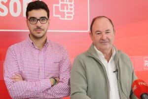 Mohamed Mohand, portavoz del comité y su coordinador, Francisco Vizcaíno