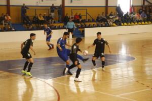 Gran acción técnica de Moha, jugador de la Peña Madridista, en el partido disputado ante el Real Betis Futsal