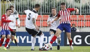 Borja Garcés se lesionó en el partido ante el Burgos