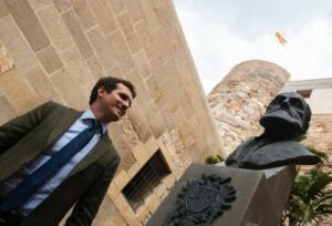 Visita de Pablo Casado a Melilla la Vieja, cuya belleza ensalzó después en el mitin (FOTO DAVID MUDARRA (PP))