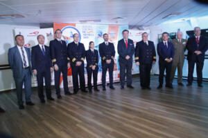 Imagen de las autoridades presentes en el acto de presentación del XI Proyecto Melilla Náutica
