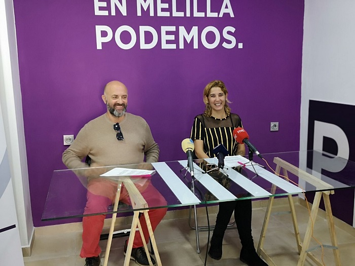 José Ouviña y Gema Aguilar, en la rueda de prensa de Unidas Podemos Melilla