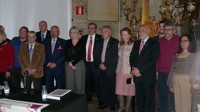 Imagen de las personas que participaron en este pregón de la Casa de Melilla en Valencia