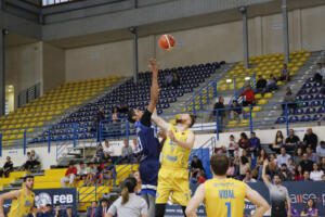 Dos Anjos fue uno de los máximos anotadores del Melilla Baloncesto, con 13 puntos