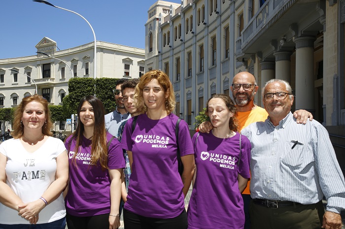 La candidata a la Presidencia, Gema Aguilar, con los candidatos de Unidas Podemos