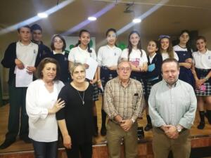 Alumnos y miembros de la UNEE